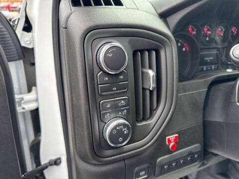 2025 GMC Sierra 3500HD CC Pro