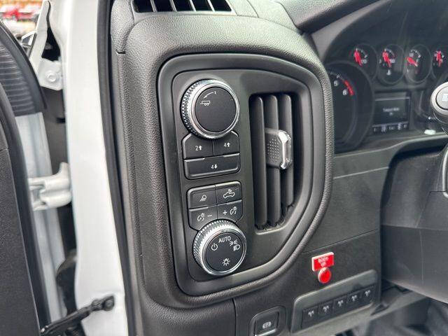 2025 GMC Sierra 3500HD CC Pro