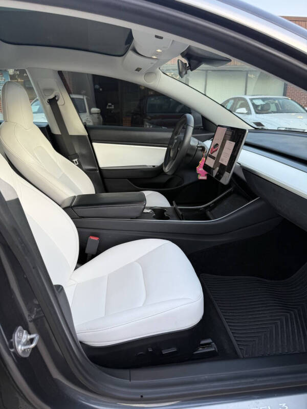 2020 Tesla Model 3 Standard Range Plus