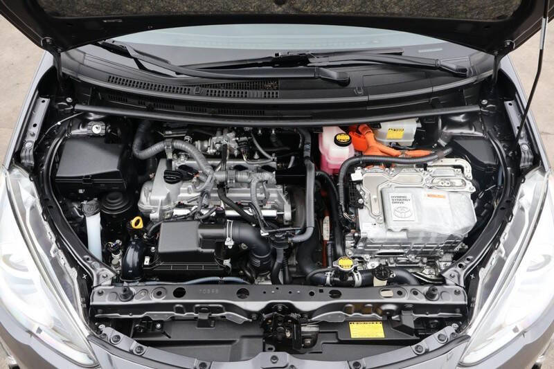 2015 Toyota Prius c Three