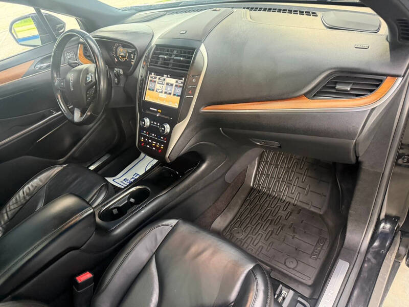 2019 Lincoln MKC Select