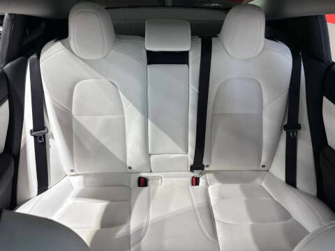 2020 Tesla Model 3 Performance