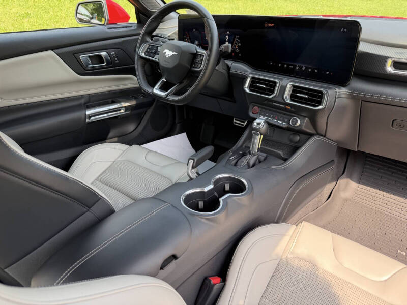 2024 Ford Mustang EcoBoost Premium