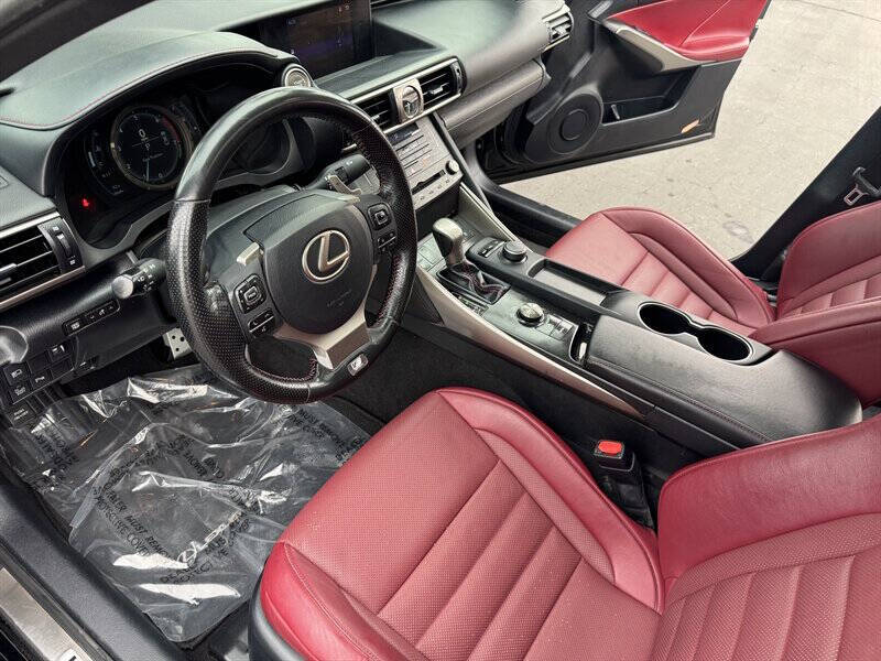 2019 Lexus IS 300