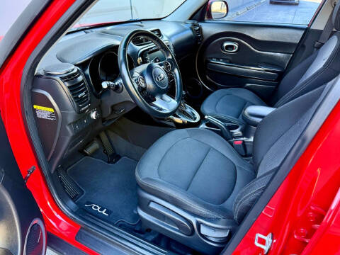 2019 Kia Soul +