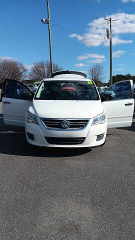 2011 Volkswagen Routan S