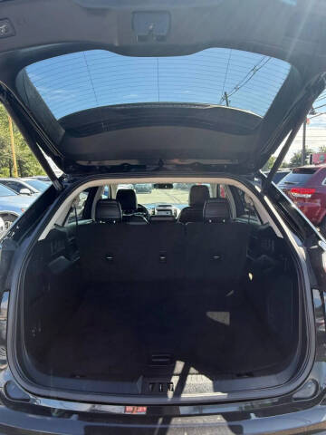 2020 Ford Edge Titanium