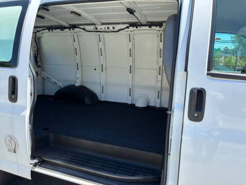 2017 Chevrolet Express 3500
