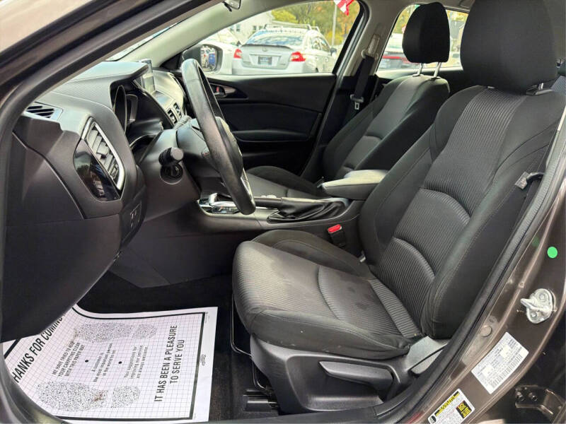 2015 Mazda MAZDA3 i Touring