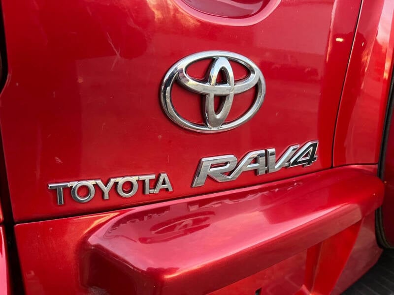 2010 Toyota RAV4 Base photo 29