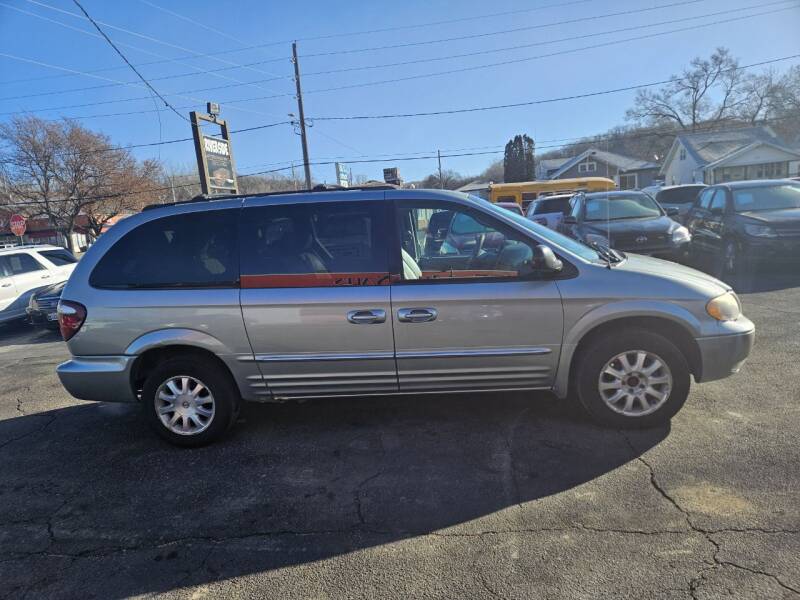 2003 Chrysler Town and Country for sale at RIVERSIDE AUTO SALES in Sioux City IA