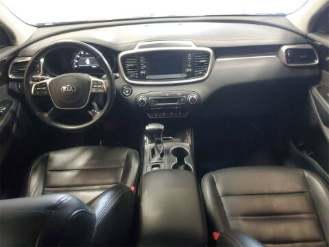 2020 Kia Sorento EX V6