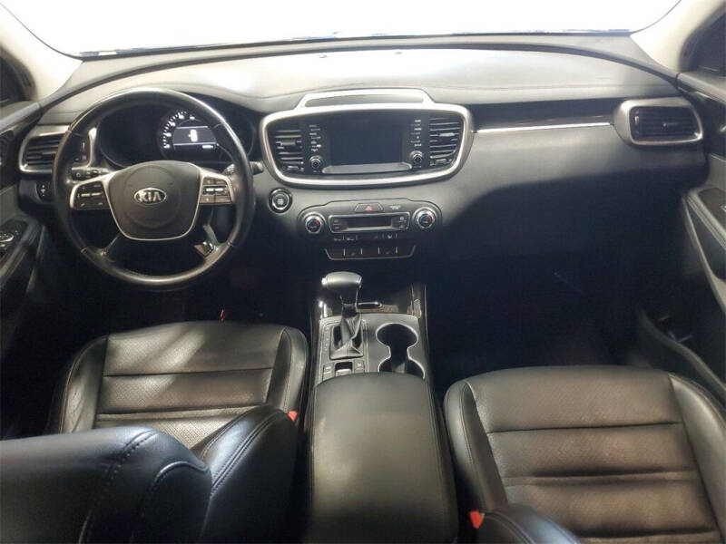 2020 Kia Sorento EX V6