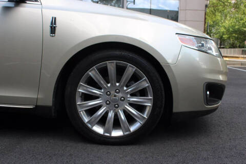 2011 Lincoln MKS