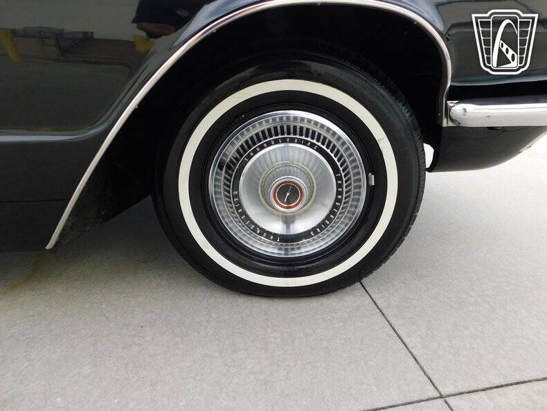 1966 Ford Thunderbird