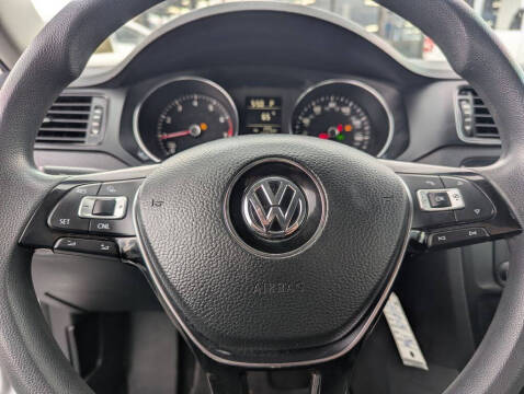 2016 Volkswagen Jetta