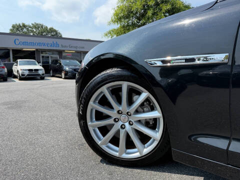 2016 Jaguar XJ R-Sport