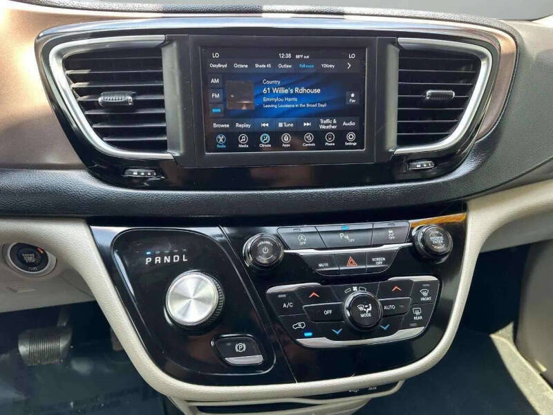 2018 Chrysler Pacifica Touring L