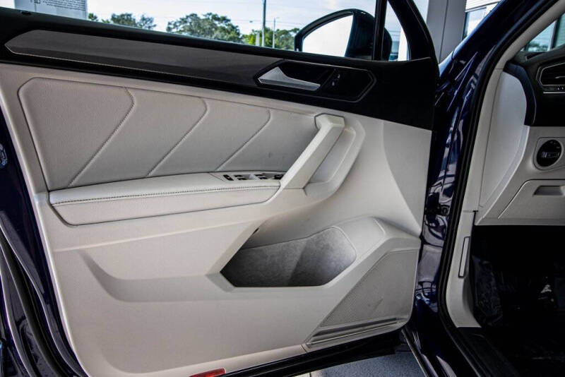 2022 Volkswagen Tiguan SE