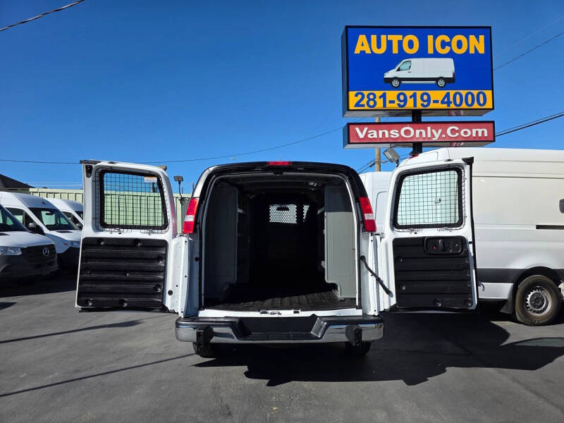 2021 Chevrolet Express 2500