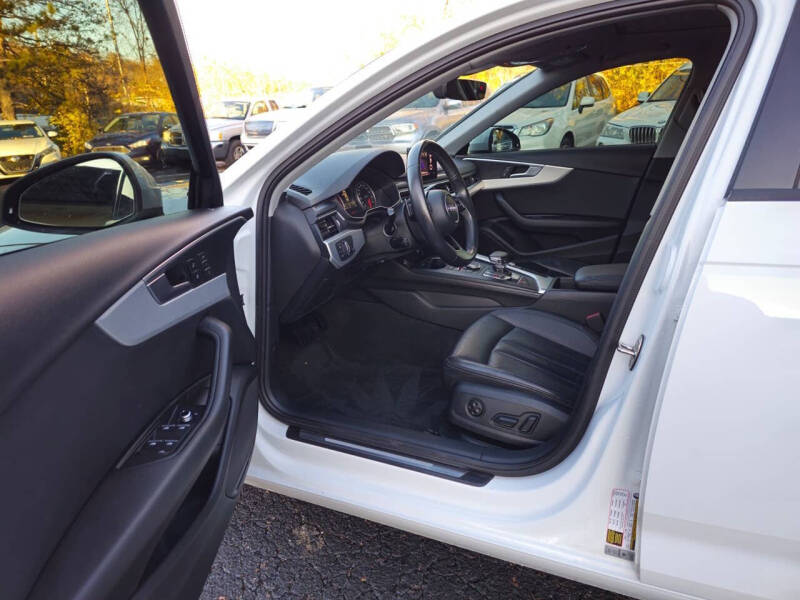 2017 Audi A4 2.0T quattro Premium