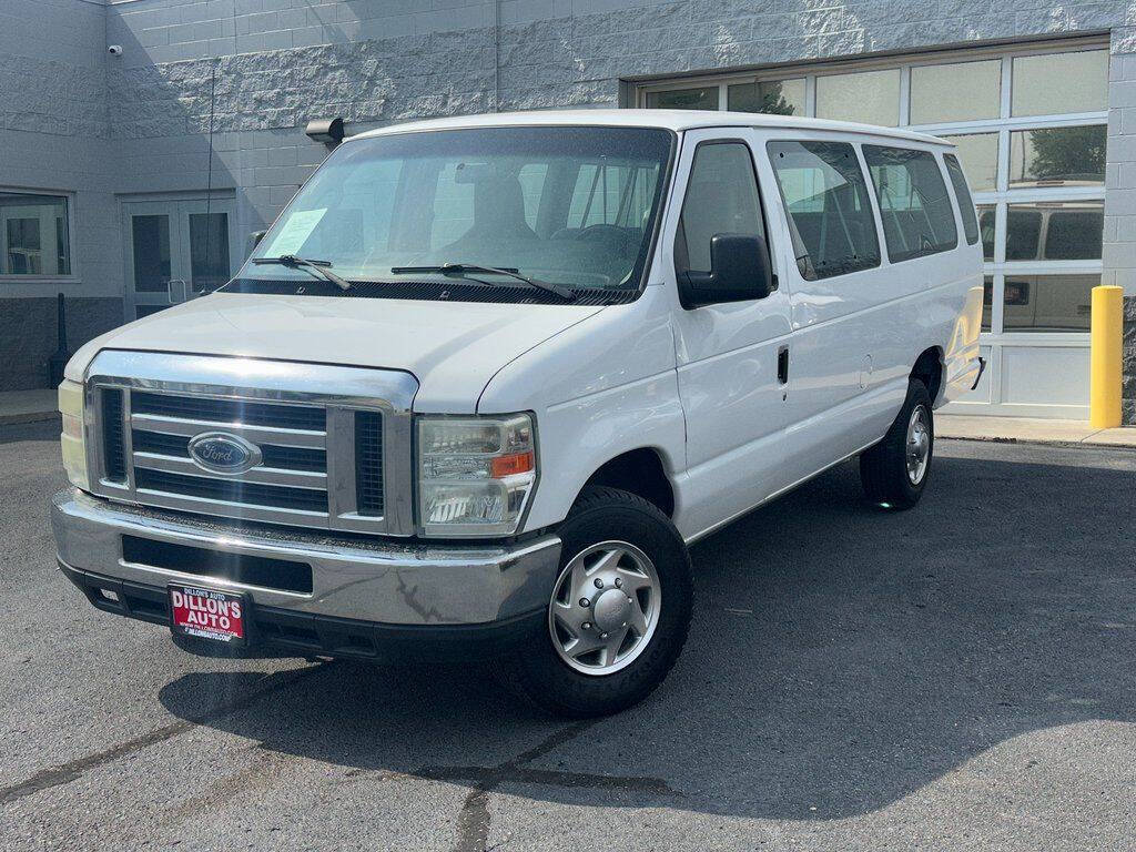 White 2010 Ford E-Series E-350 SD XLT E-350 SD XLT 3dr Extended Passenger Van 2