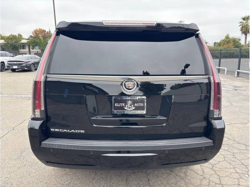 2015 Cadillac Escalade Luxury