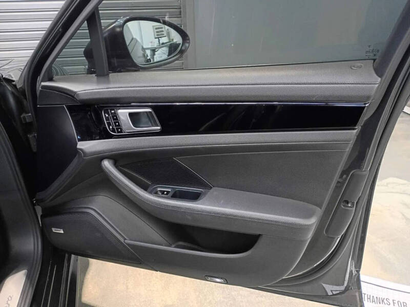 2018 Porsche Panamera