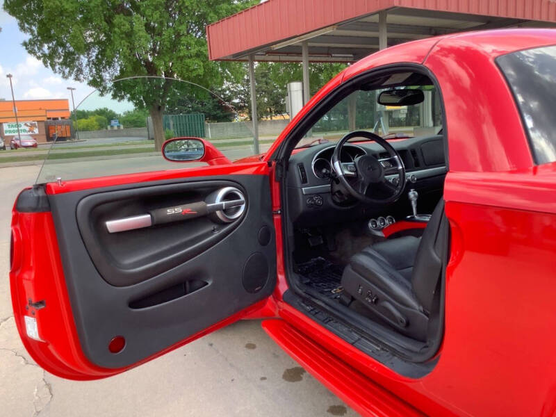2004 Chevrolet SSR LS