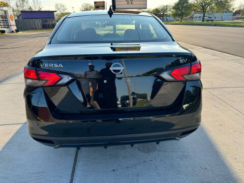 2023 Nissan Versa SV