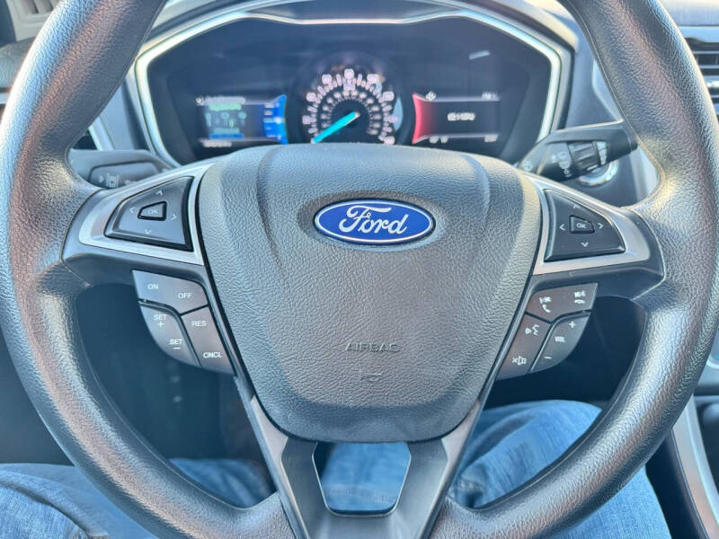 2019 Ford Fusion SE