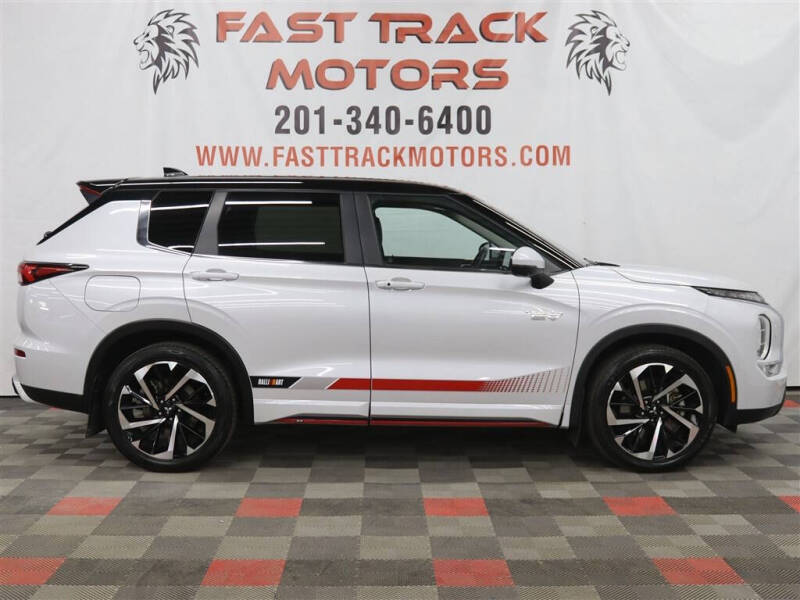 2024 Mitsubishi Outlander PHEV SE