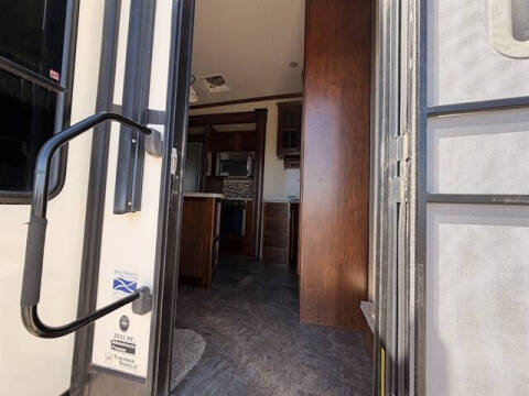 2015 Keystone RV Alpine 301