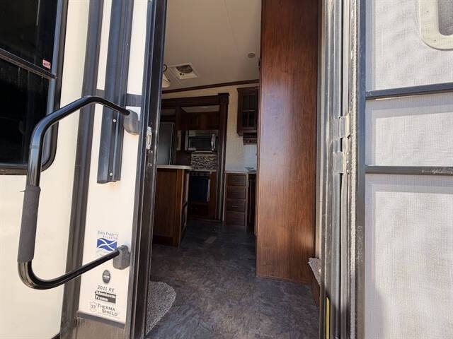 2015 Keystone RV Alpine 301