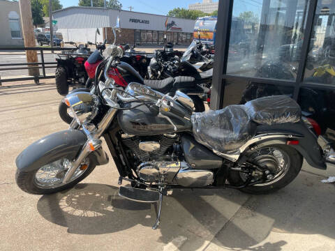 2025 Suzuki C50 (VL800)