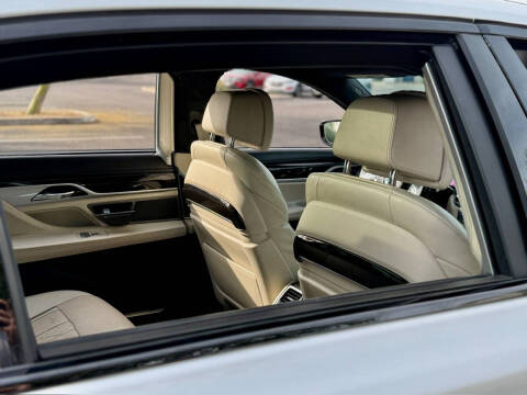 2017 BMW 7 Series 740i