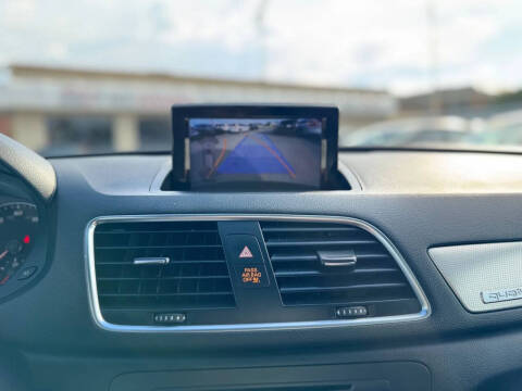 2015 Audi Q3 2.0T quattro Prestige