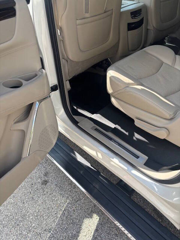 2015 Cadillac Escalade ESV Premium