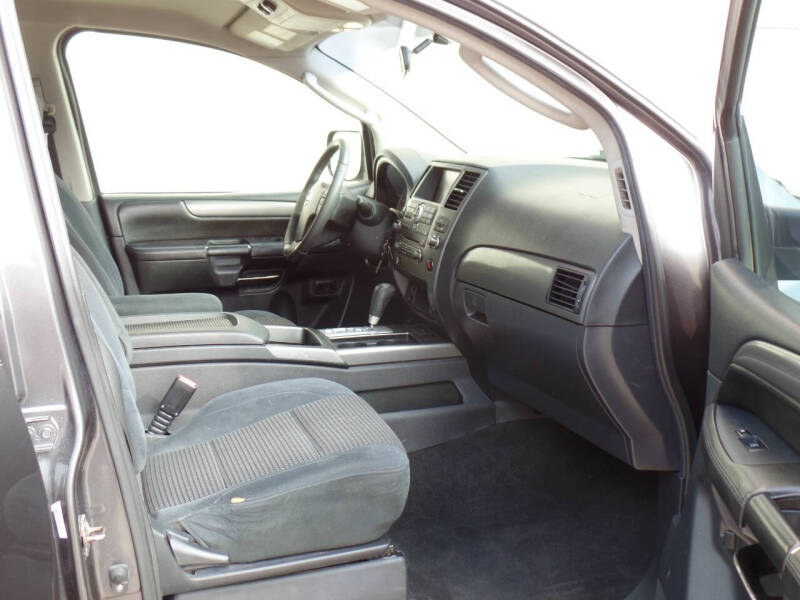 2012 Nissan Armada SV