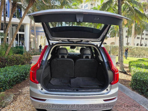 2016 Volvo XC90 T6 Momentum