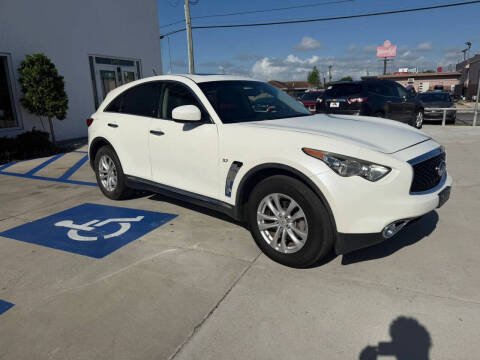 2017 Infiniti QX70