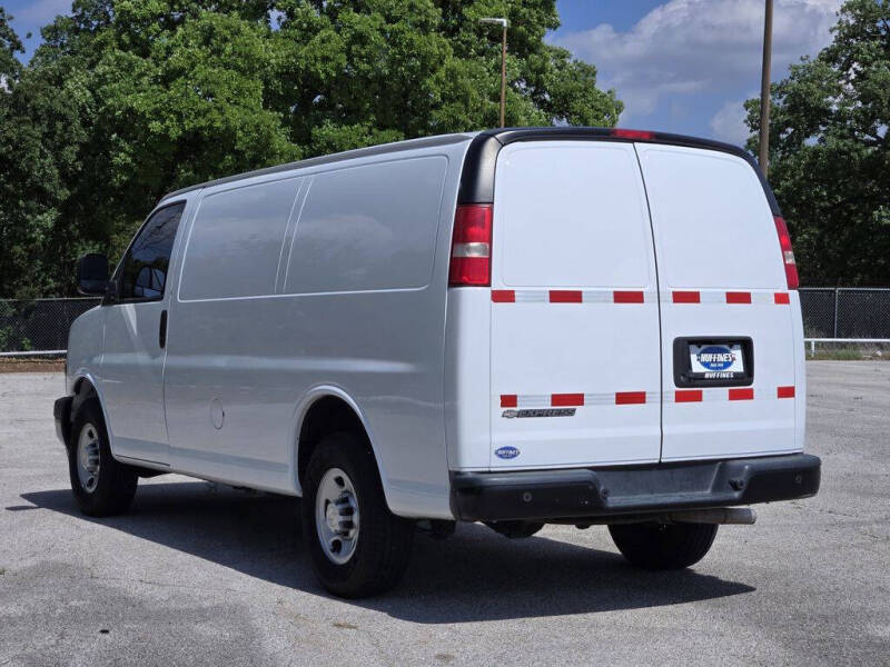 2020 Chevrolet Express 2500