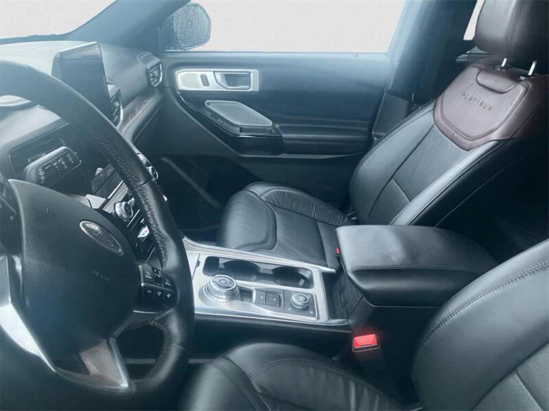 2022 Ford Explorer Platinum