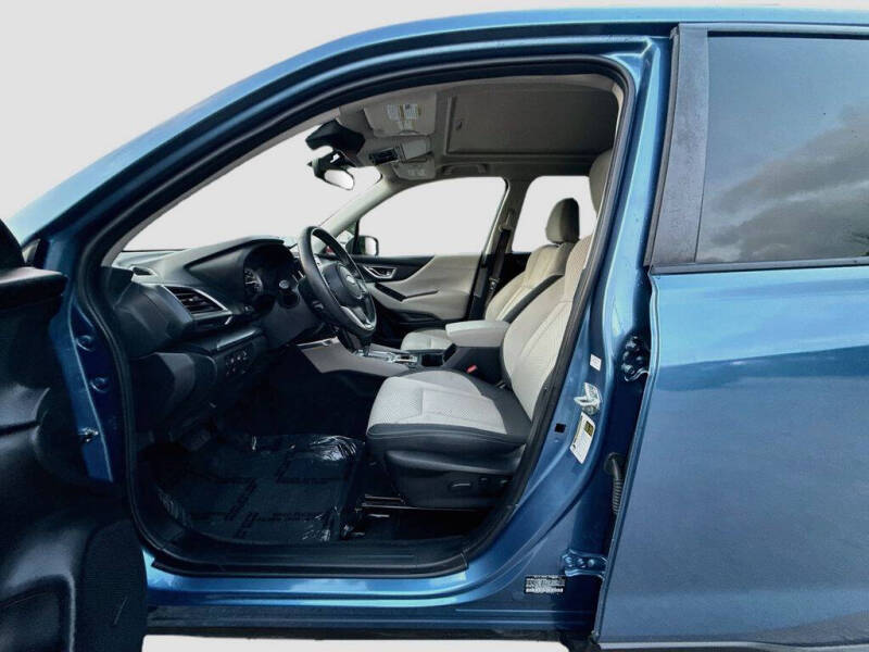 2024 Subaru Forester Premium