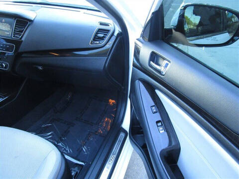 2014 Kia Cadenza Premium