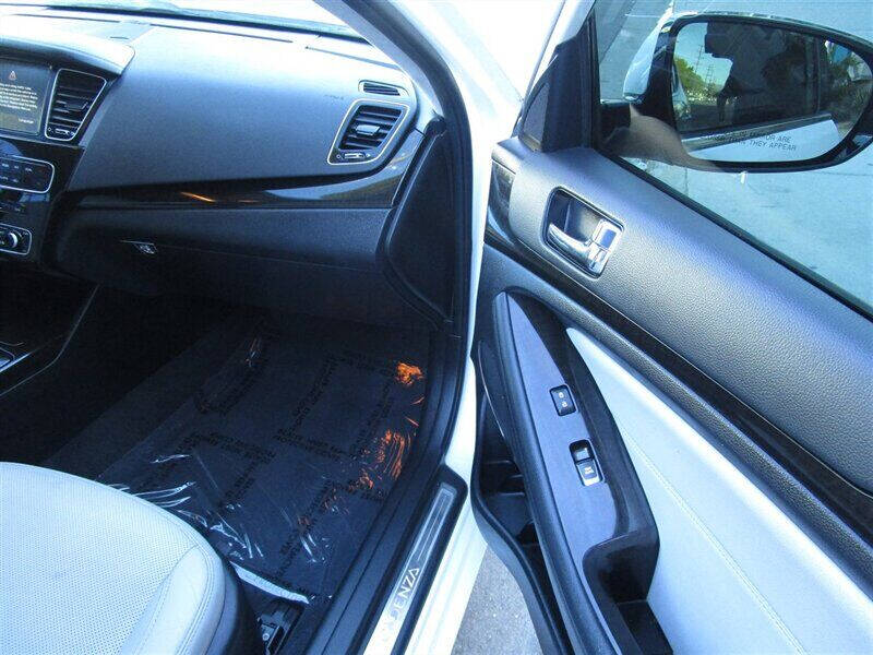 2014 Kia Cadenza Premium