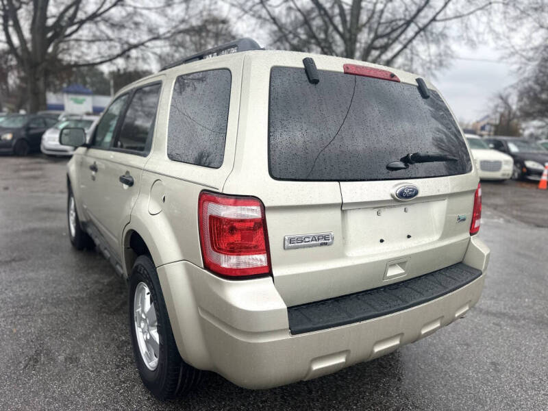 2011 Ford Escape XLT
