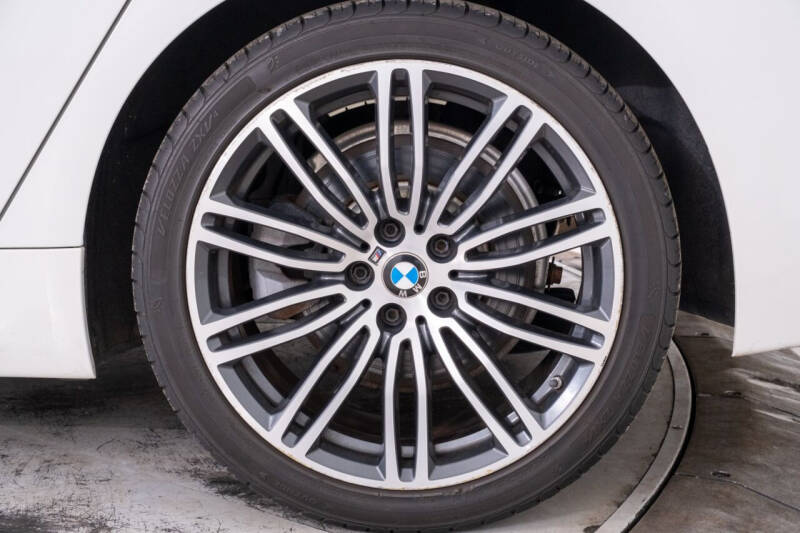 2018 BMW 5 Series 530i xDrive