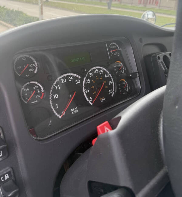 2019 Freightliner M2 106