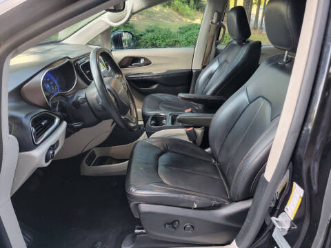 2017 Chrysler Pacifica Touring Plus